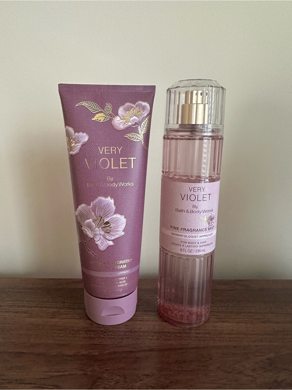 Bath & Body Works Very Violet Lotion & Mist Set - new